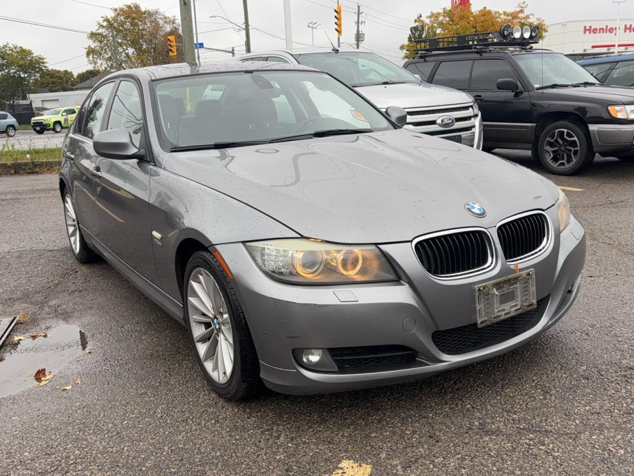 2011 BMW 3 Series 328i xDrive Photo0