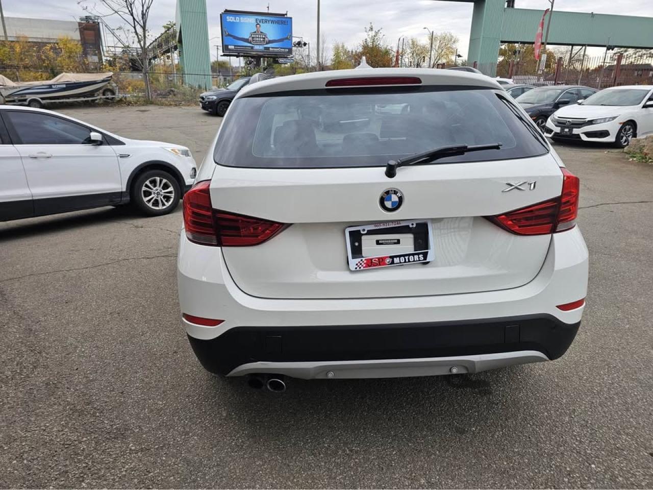 2014 BMW X1 XDrive Photo2