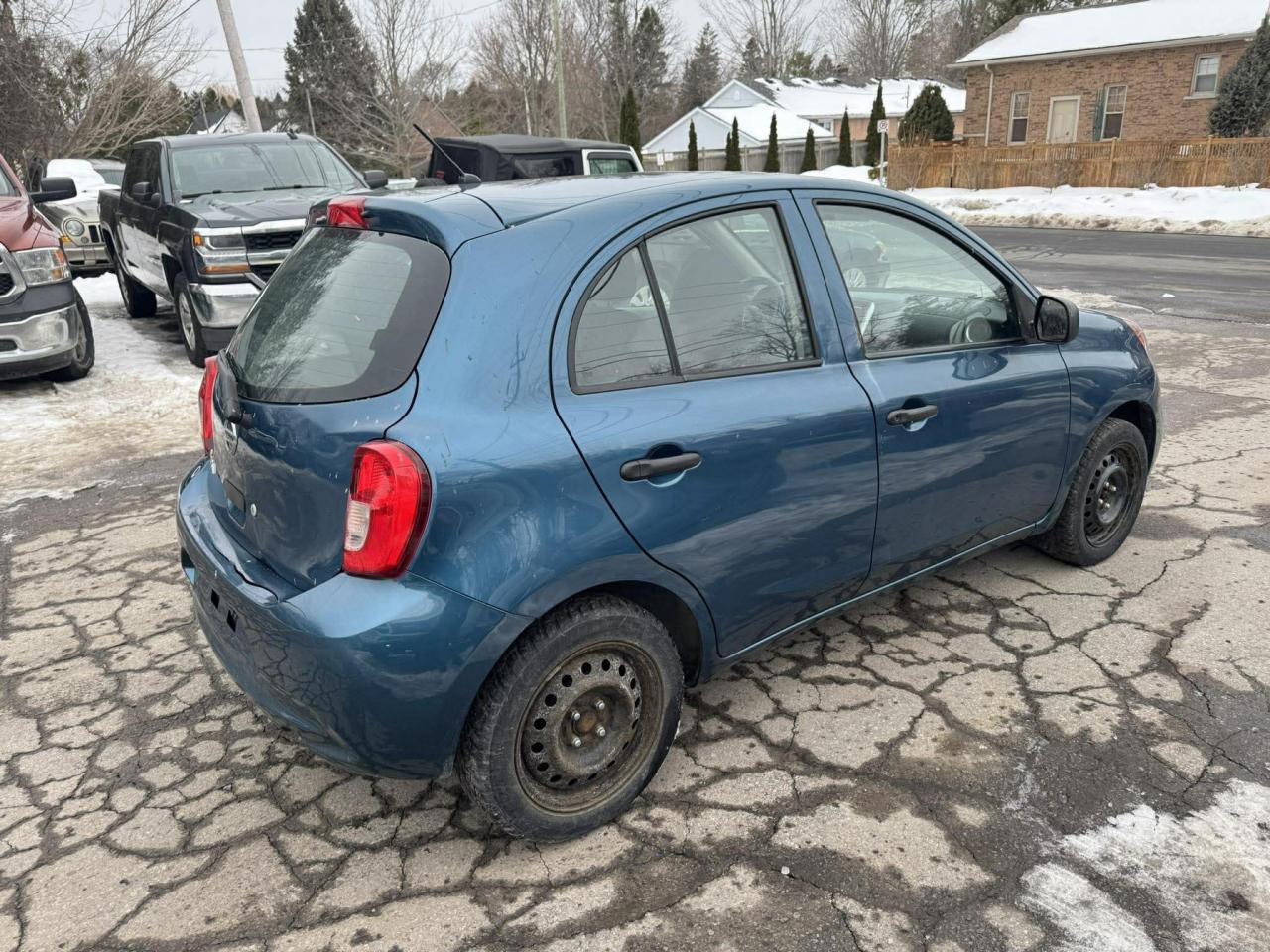 2016 Nissan Micra S Photo