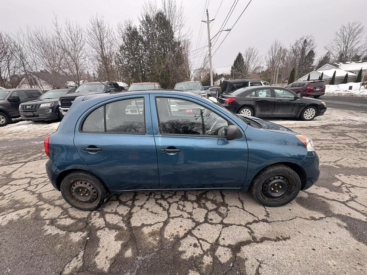 2016 Nissan Micra S Photo3