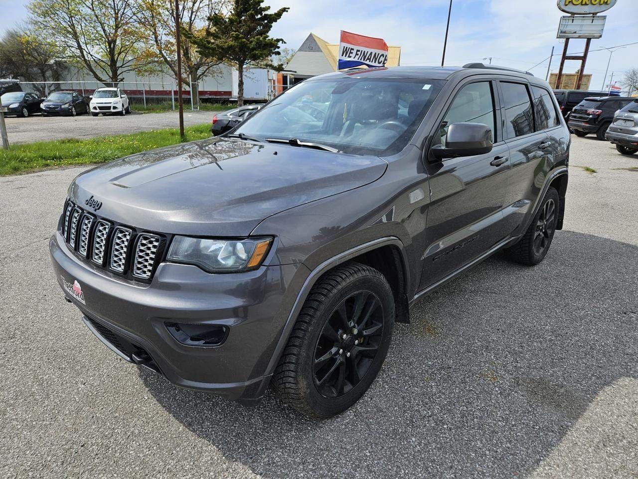 2019 Jeep Grand Cherokee ALTITUDE 4X4 Photo2