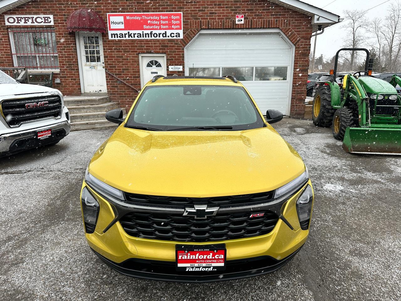 2024 Chevrolet Trax 2RS HTD-LTHR Sunroof DriverAssist XM CarPlay RvCam Photo