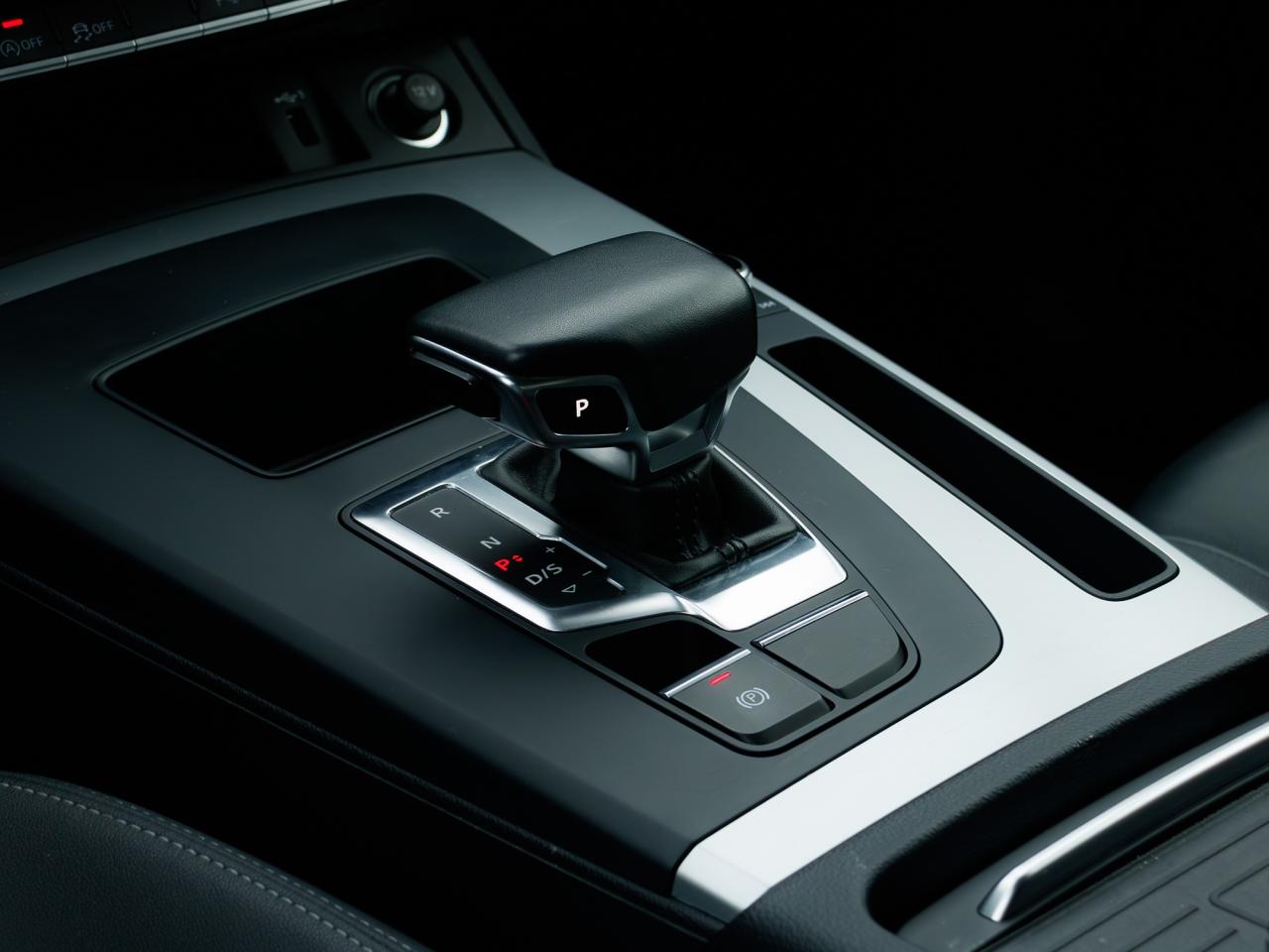 2023 Audi Q5 Komfort| CLEAN CARFAX| NO ACCIDENTS | Photo