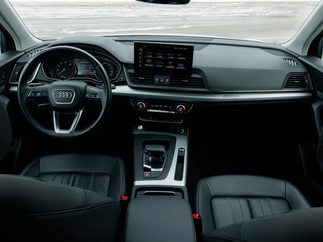 2023 Audi Q5 Komfort| CLEAN CARFAX| NO ACCIDENTS | Photo