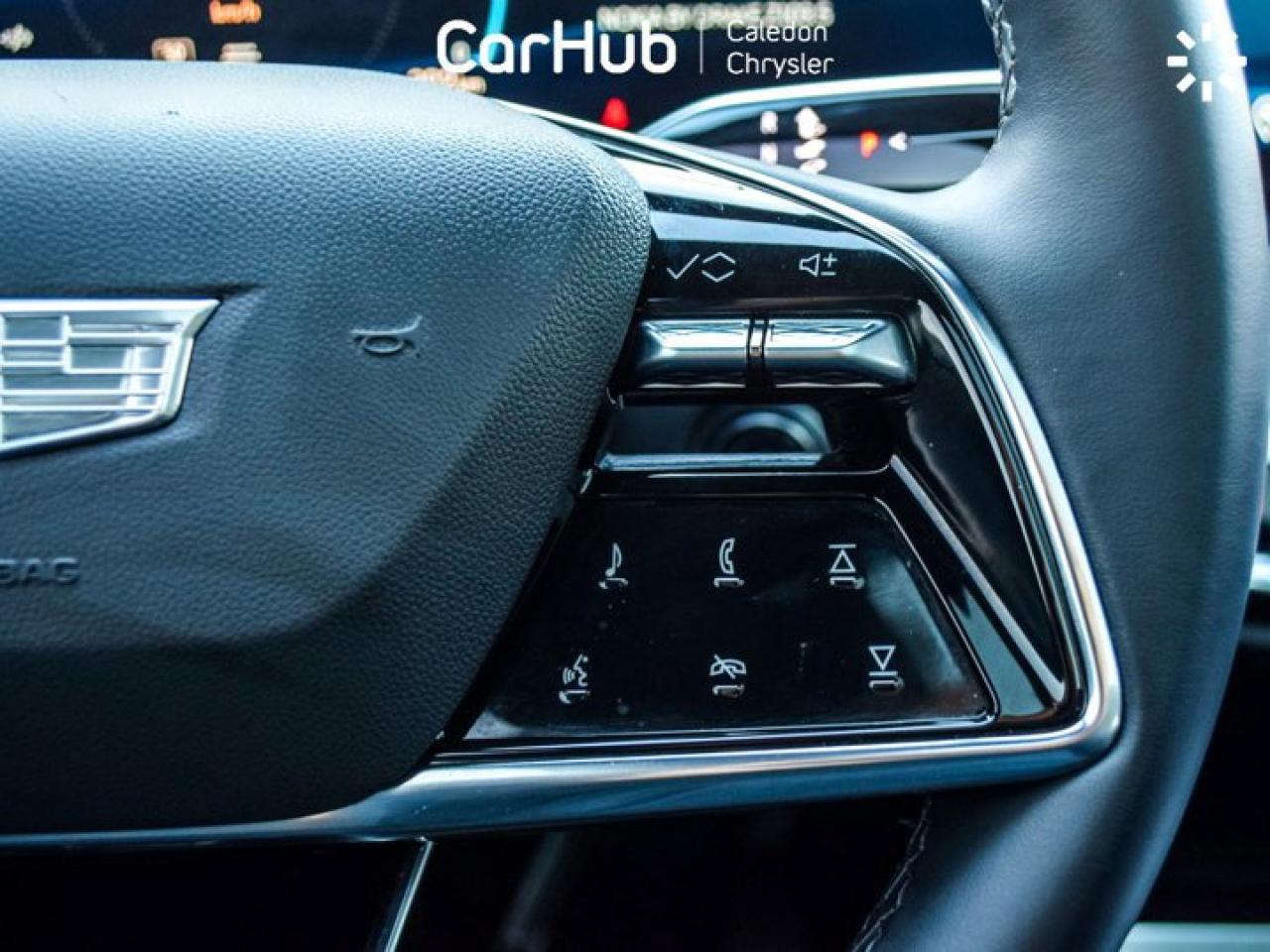 2024 Cadillac LYRIQ Tech 33"Display Glass Roof w/Power Shade Blind Spot R-Start Photo