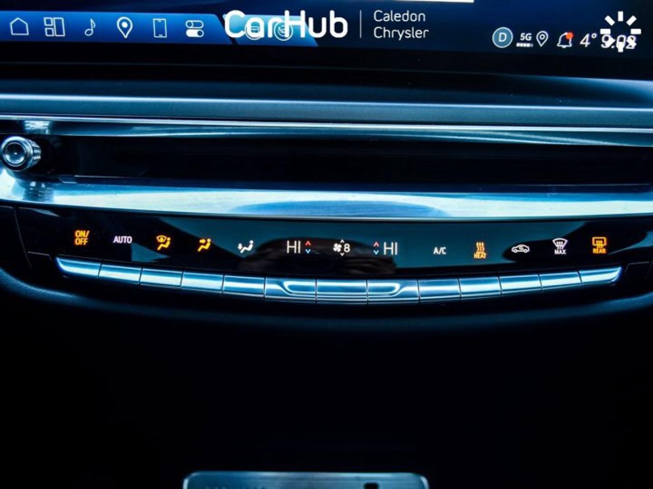 2024 Cadillac LYRIQ Tech 33"Display Glass Roof w/Power Shade Blind Spot R-Start Photo