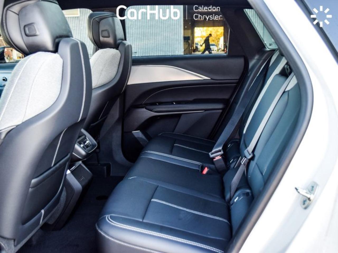 2024 Cadillac LYRIQ Tech 33"Display Glass Roof w/Power Shade Blind Spot R-Start Photo