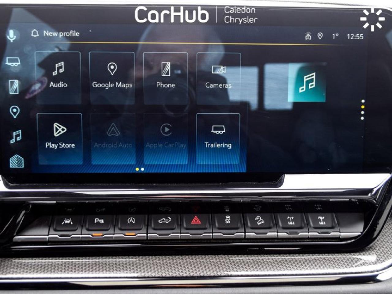 2024 Chevrolet Silverado 1500 ZR2 4WD Crew Cab 147"6.2L Leather 5 passengers with captain chair Photo