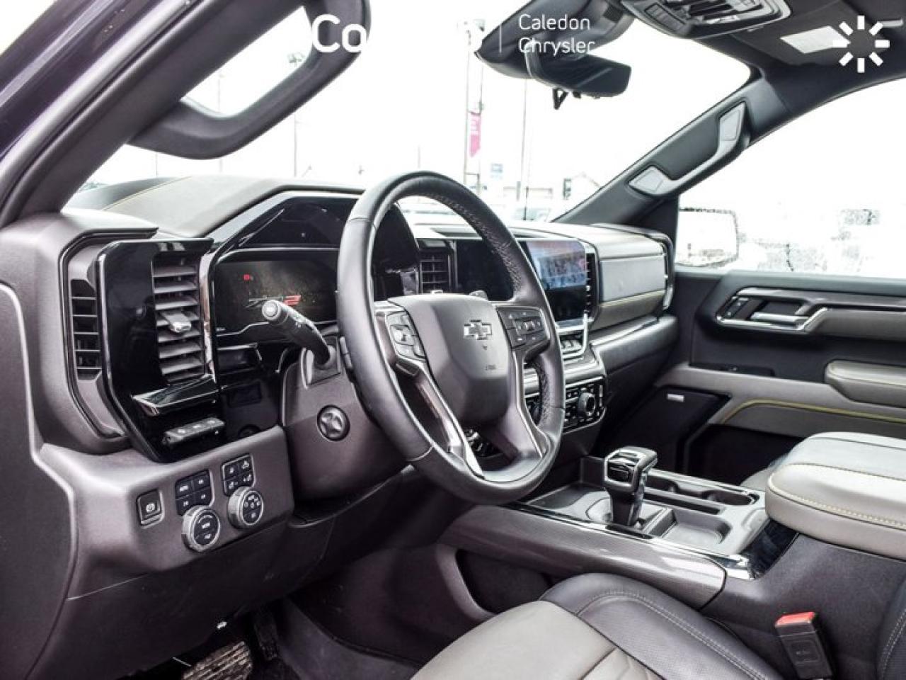 2024 Chevrolet Silverado 1500 ZR2 4WD Crew Cab 147"6.2L Leather 5 passengers with captain chair Photo