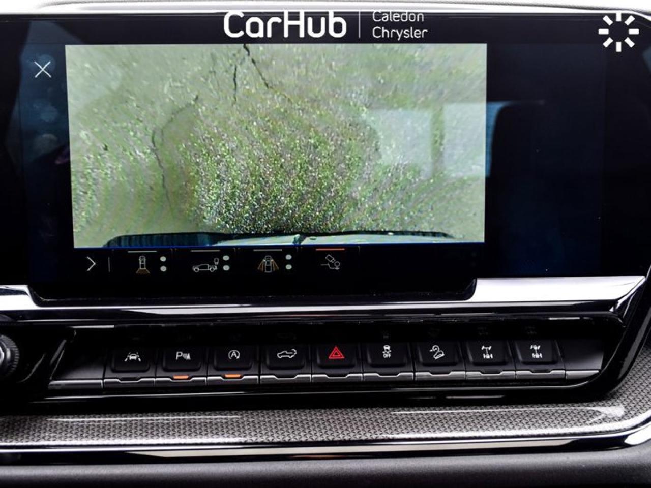 2024 Chevrolet Silverado 1500 ZR2 4WD Crew Cab 147"6.2L Leather 5 passengers with captain chair Photo