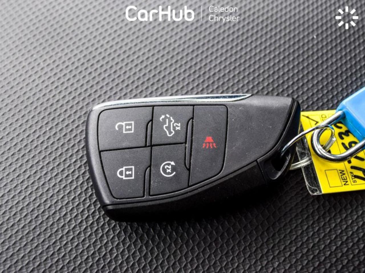 2024 Chevrolet Silverado 1500 ZR2 4WD Crew Cab 147"6.2L Leather 5 passengers with captain chair Photo