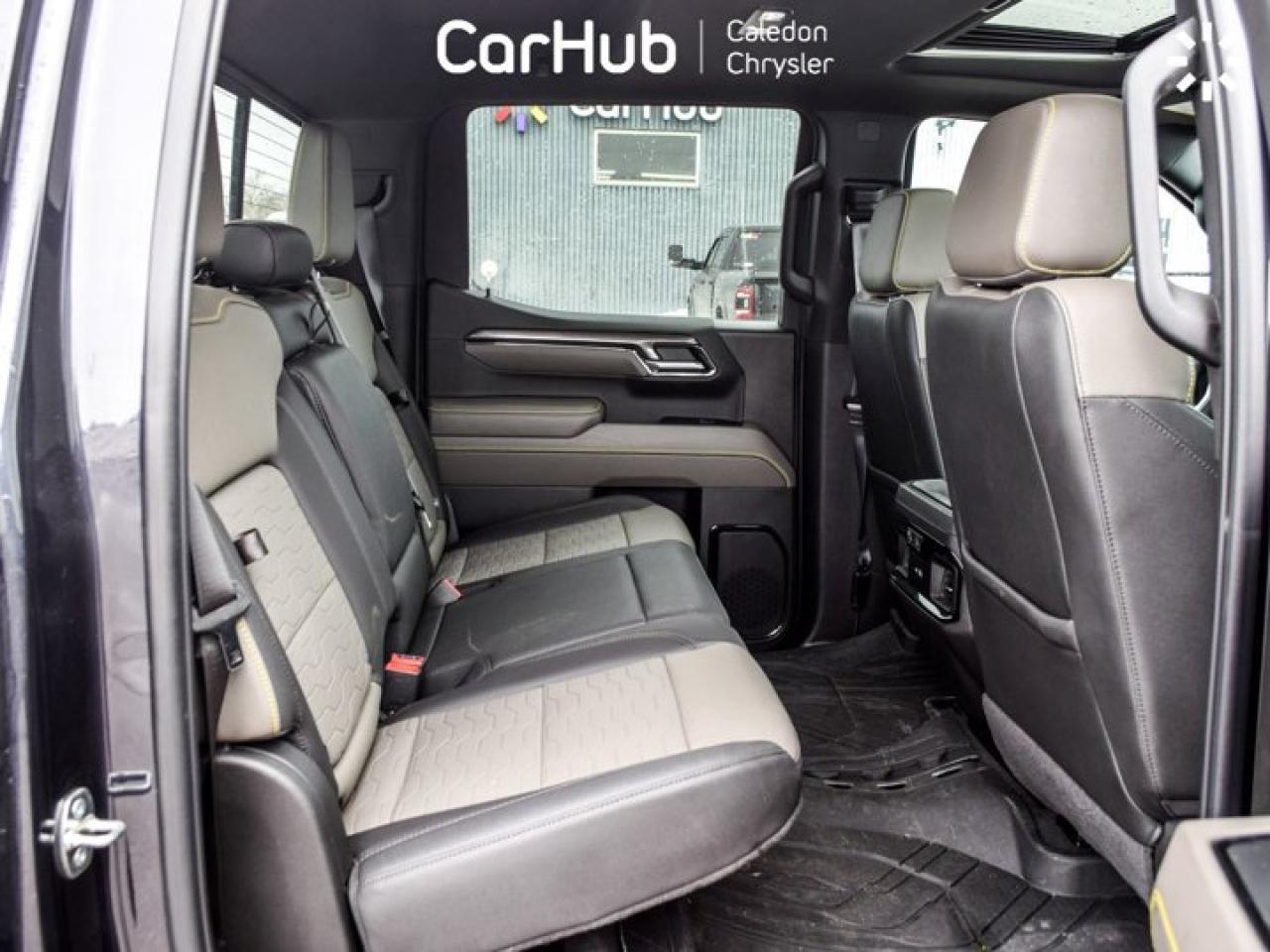 2024 Chevrolet Silverado 1500 ZR2 4WD Crew Cab 147"6.2L Leather 5 passengers with captain chair Photo