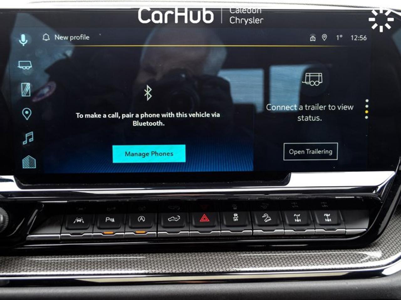 2024 Chevrolet Silverado 1500 ZR2 4WD Crew Cab 147"6.2L Leather 5 passengers with captain chair Photo