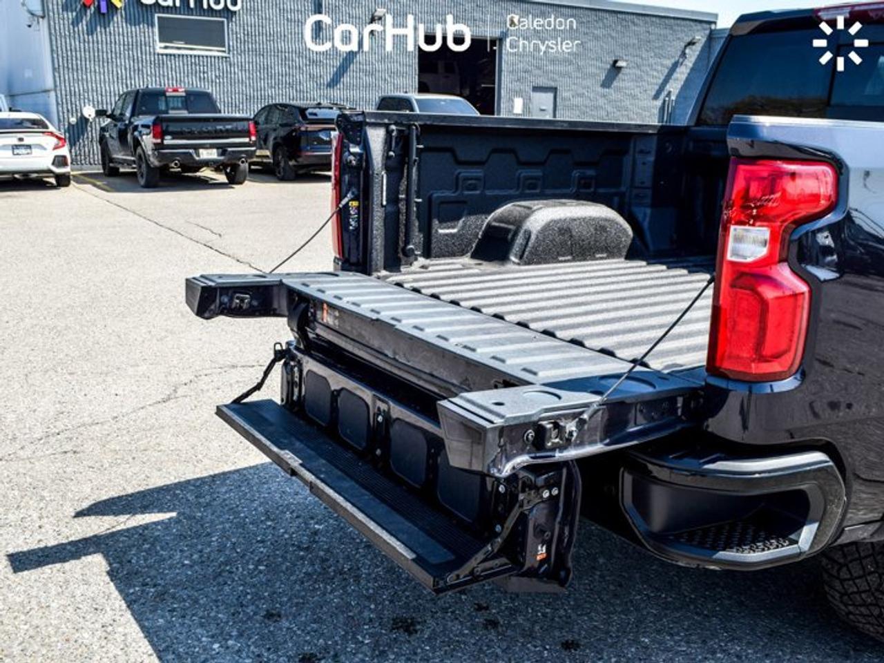2024 Chevrolet Silverado 1500 ZR2 4WD Crew Cab 147"6.2L Leather 5 passengers with captain chair Photo