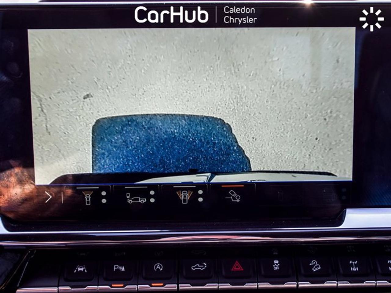 2024 Chevrolet Silverado 1500 ZR2 4WD Crew Cab 147"6.2L Leather 5 passengers with captain chair Photo