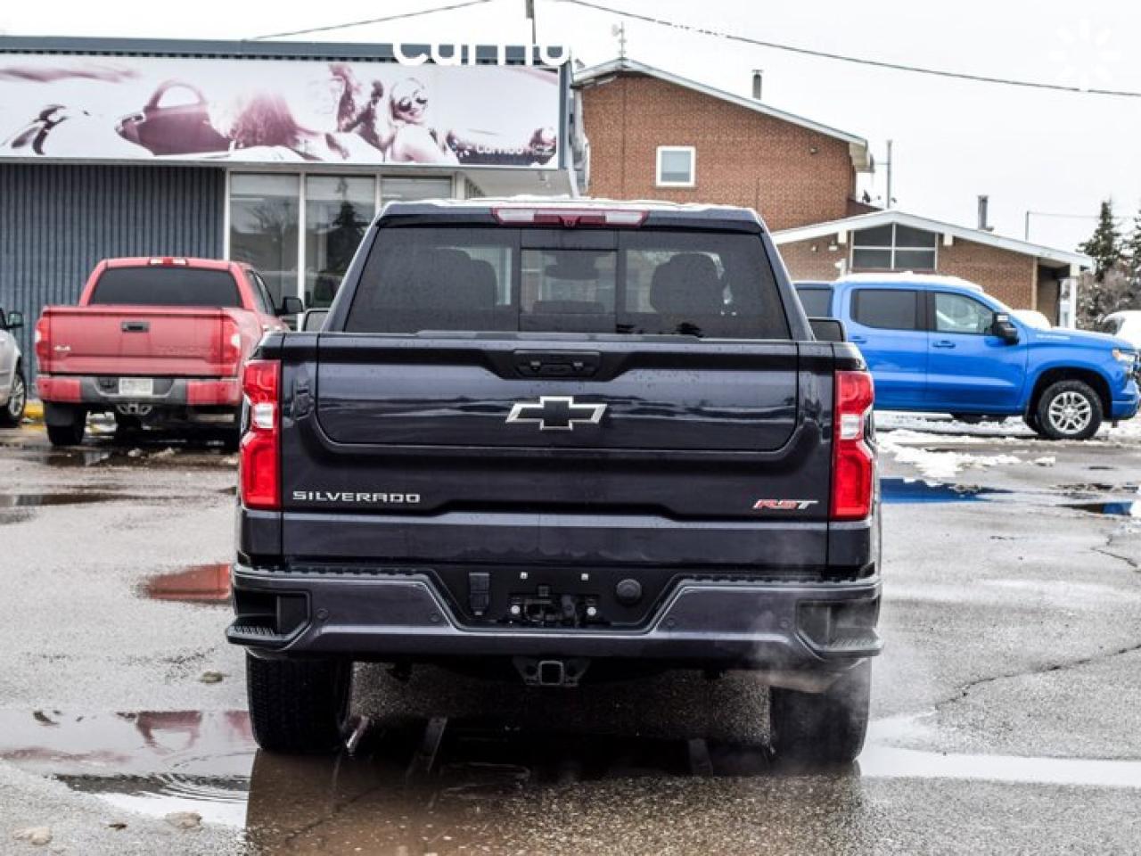 2024 Chevrolet Silverado 1500 RST4WD Crew Cab 147" 5.3L Leather  5 passengers with captain chair Photo