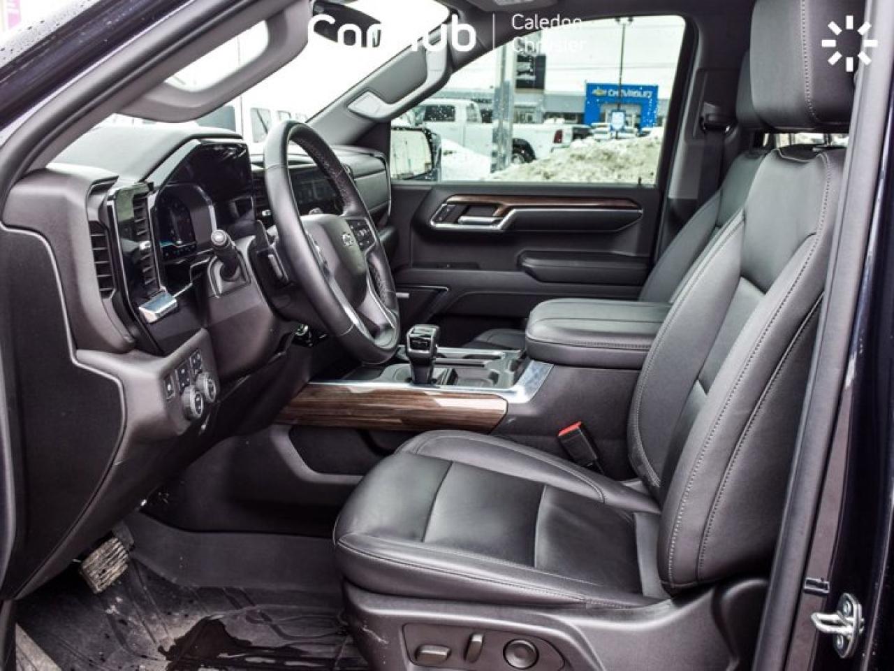 2024 Chevrolet Silverado 1500 RST4WD Crew Cab 147" 5.3L Leather  5 passengers with captain chair Photo