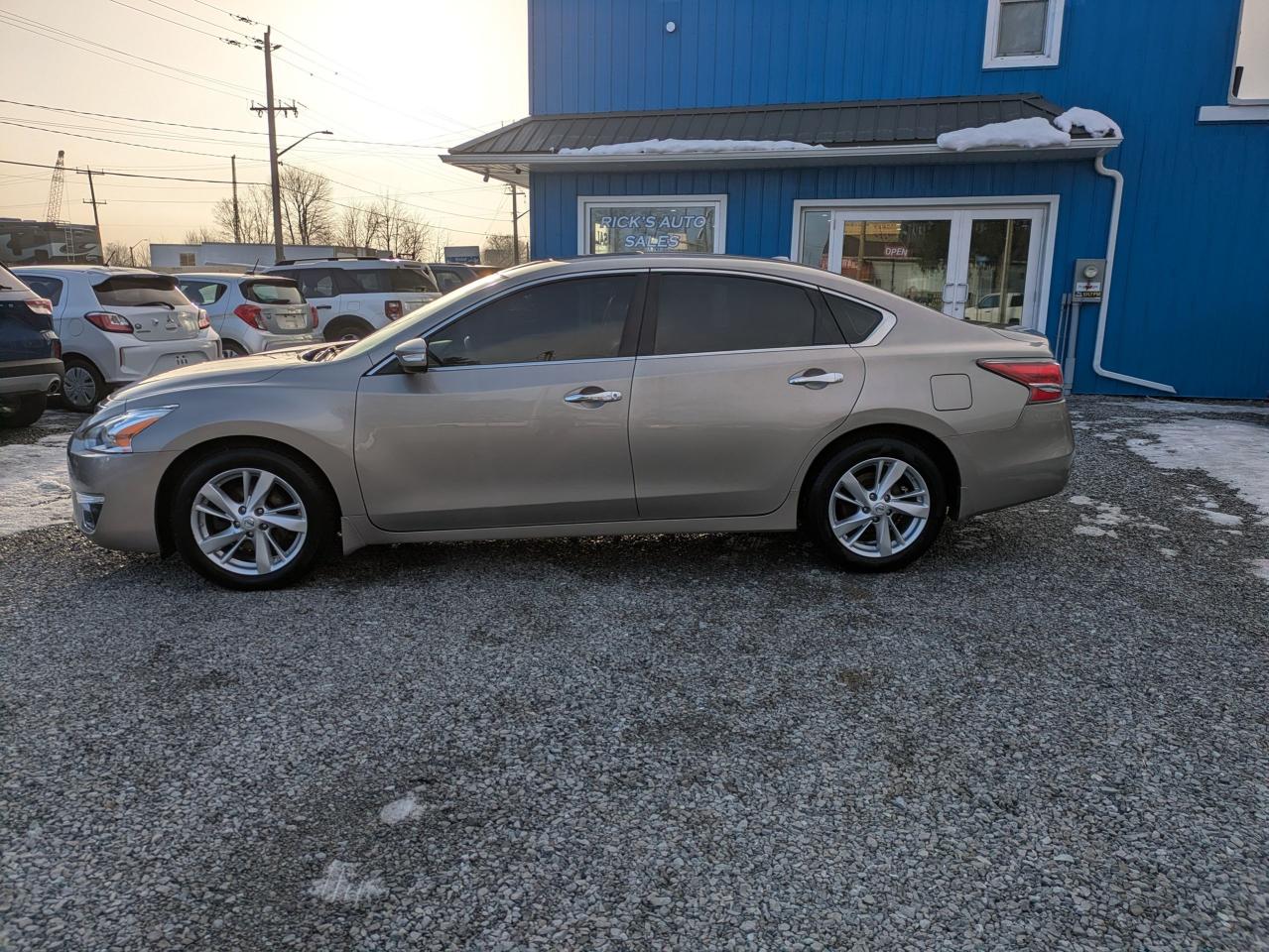 2014 Nissan Altima 4dr Sdn I4 CVT 2.5 SL Photo