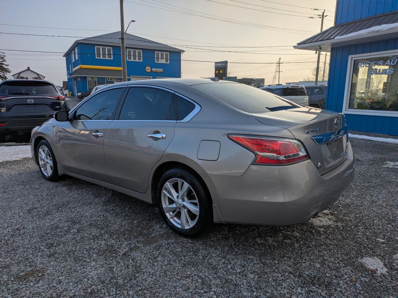 2014 Nissan Altima 4dr Sdn I4 CVT 2.5 SL Photo
