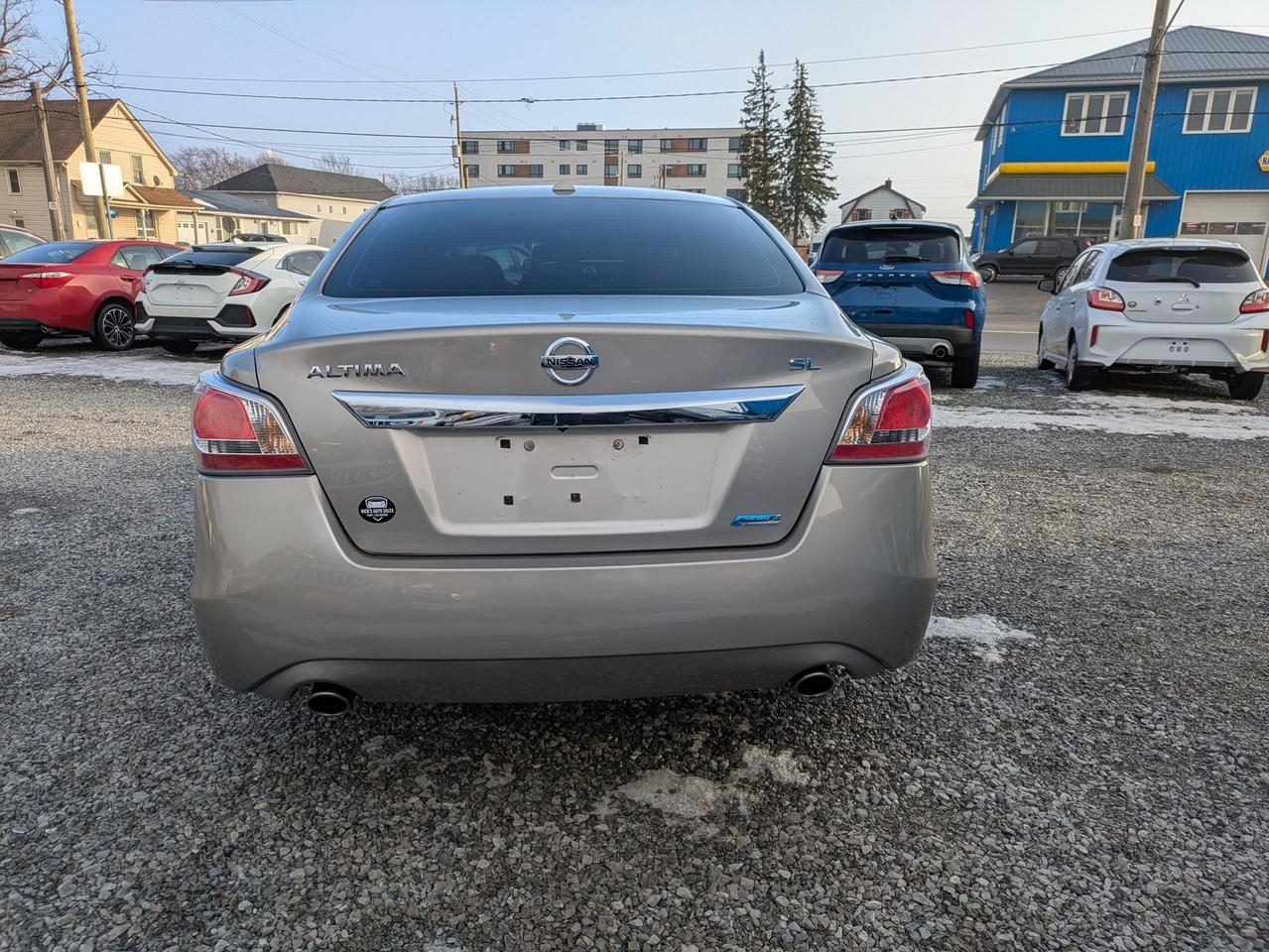 2014 Nissan Altima 4dr Sdn I4 CVT 2.5 SL Photo3