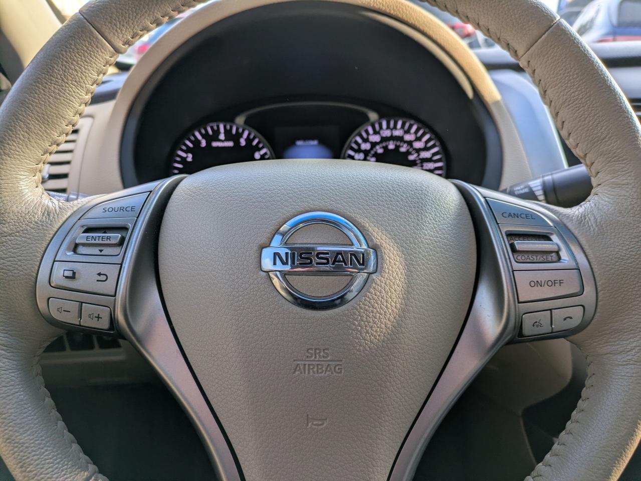 2014 Nissan Altima 4dr Sdn I4 CVT 2.5 SL Photo