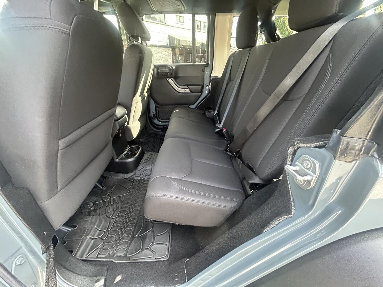 2015 Jeep Wrangler SPORT - Photo #10