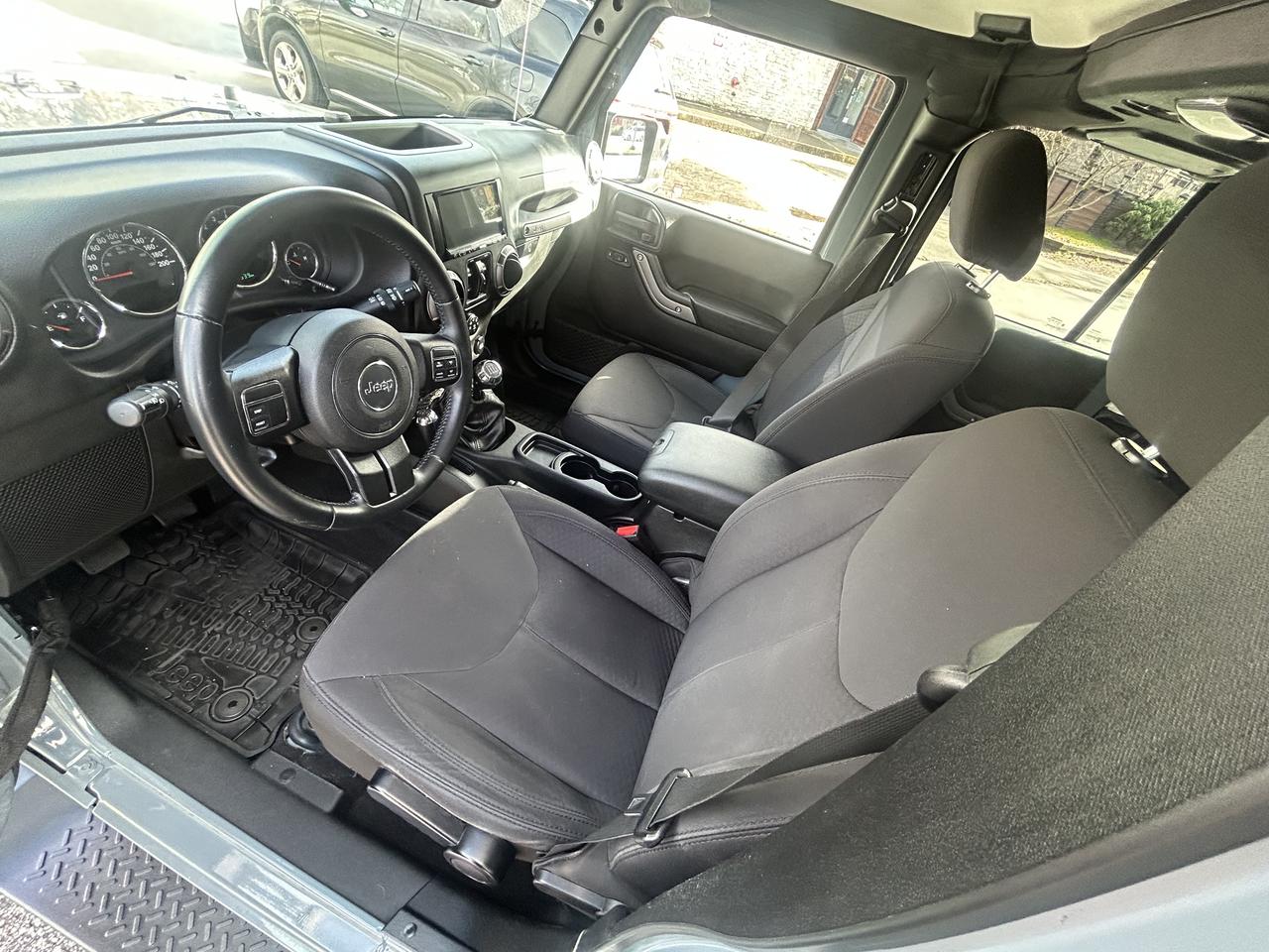 2015 Jeep Wrangler SPORT - Photo #9