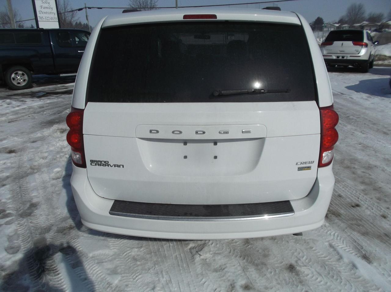 2017 Dodge Grand Caravan Crew Photo