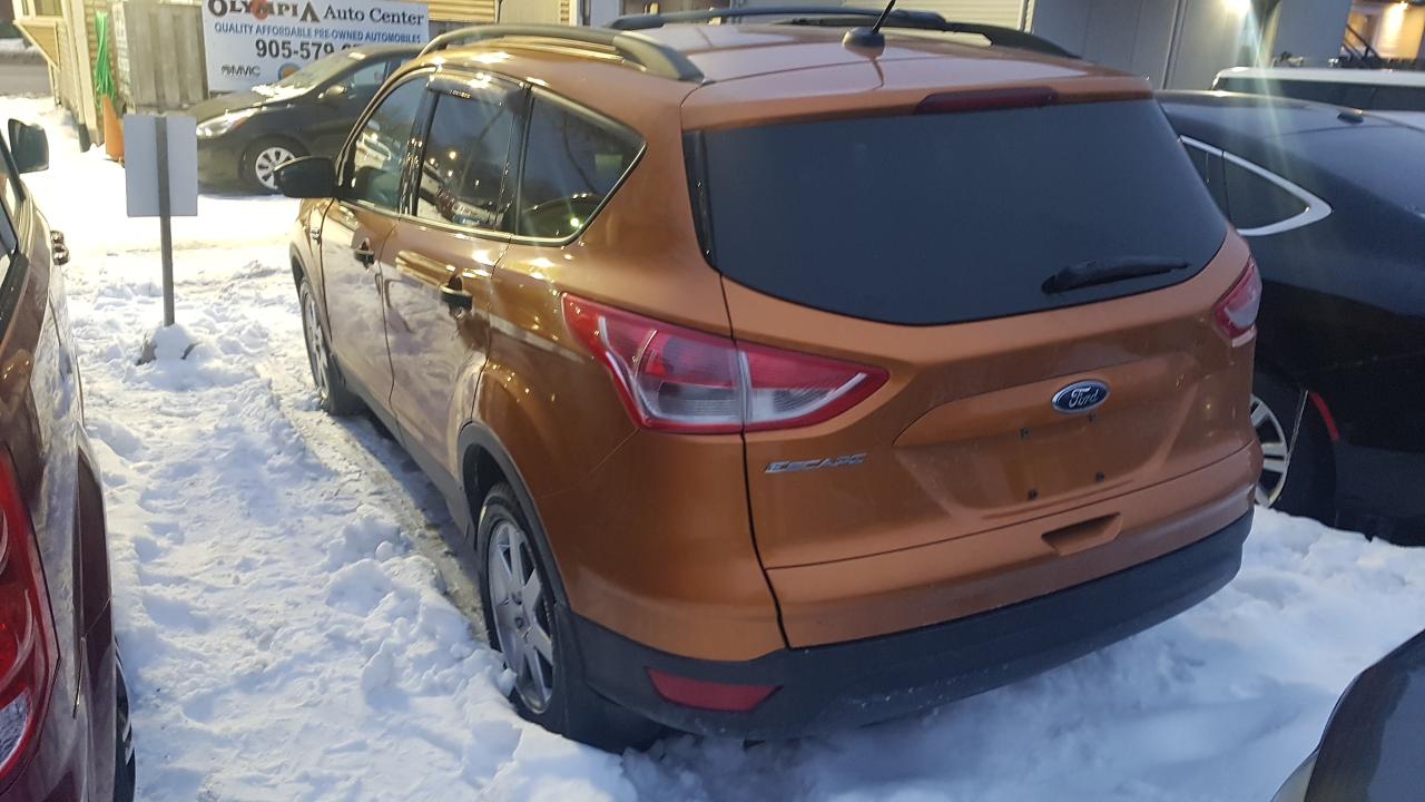 2016 Ford Escape S Photo3
