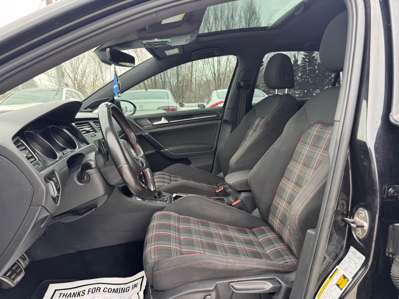 2017 Volkswagen Golf GTI 5dr HB DSG Autobahn Photo