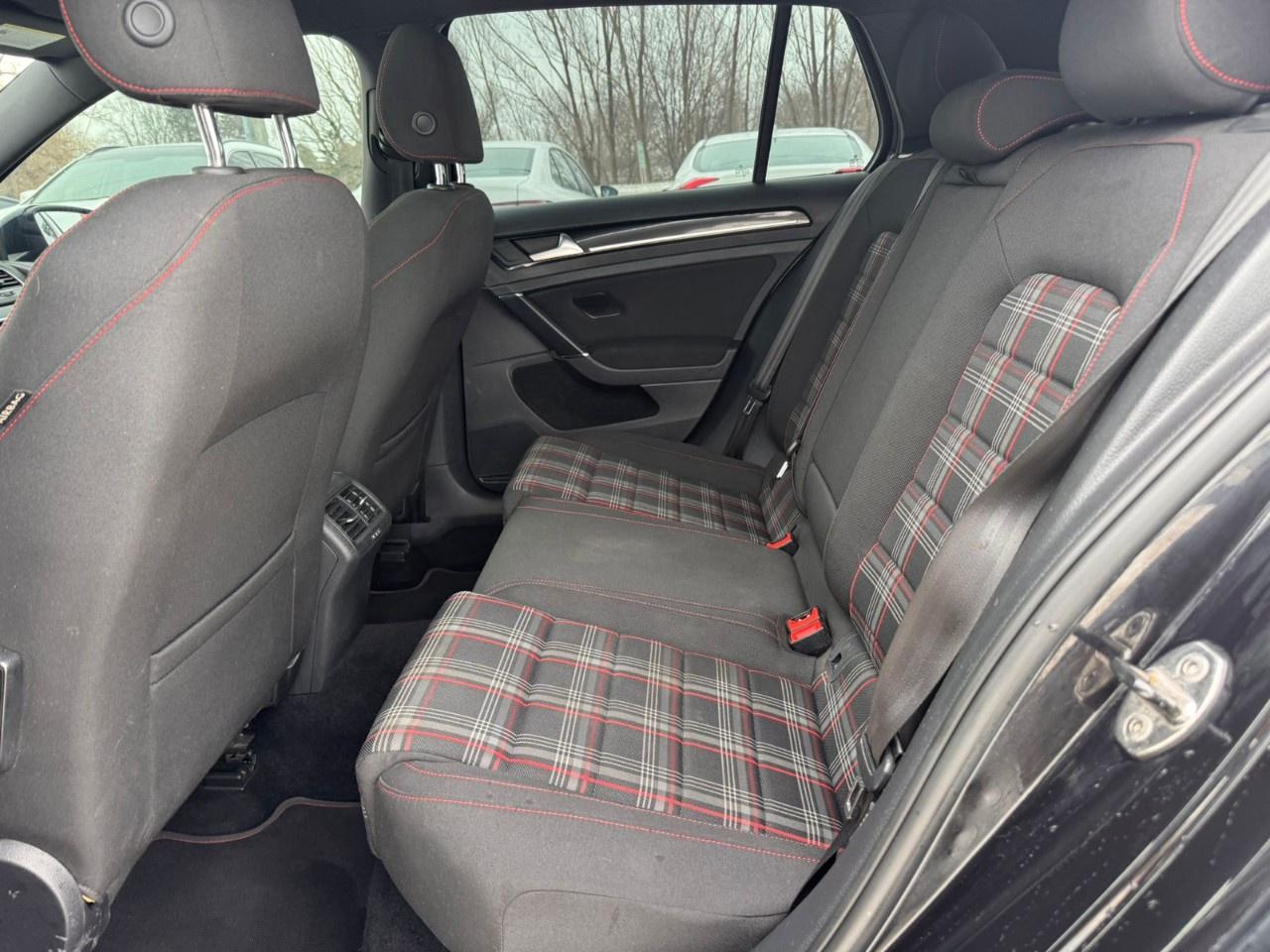 2017 Volkswagen Golf GTI 5dr HB DSG Autobahn Photo