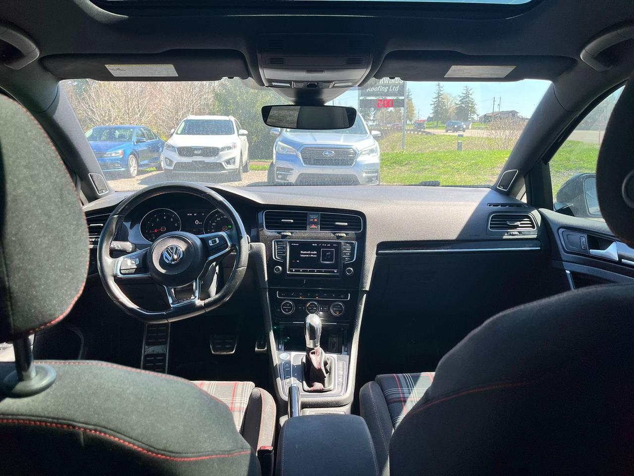 2017 Volkswagen Golf GTI 5dr HB DSG Autobahn Photo