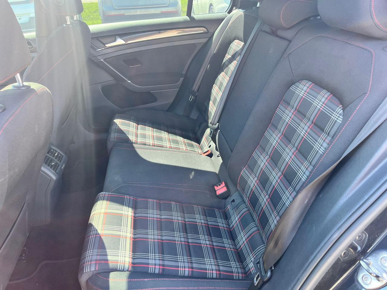 2017 Volkswagen Golf GTI 5dr HB DSG Autobahn Photo