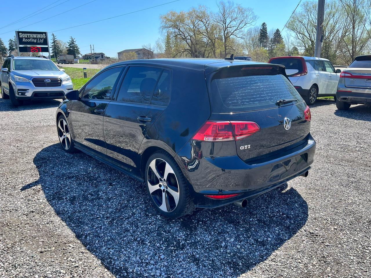 2017 Volkswagen Golf GTI 5dr HB DSG Autobahn Photo2