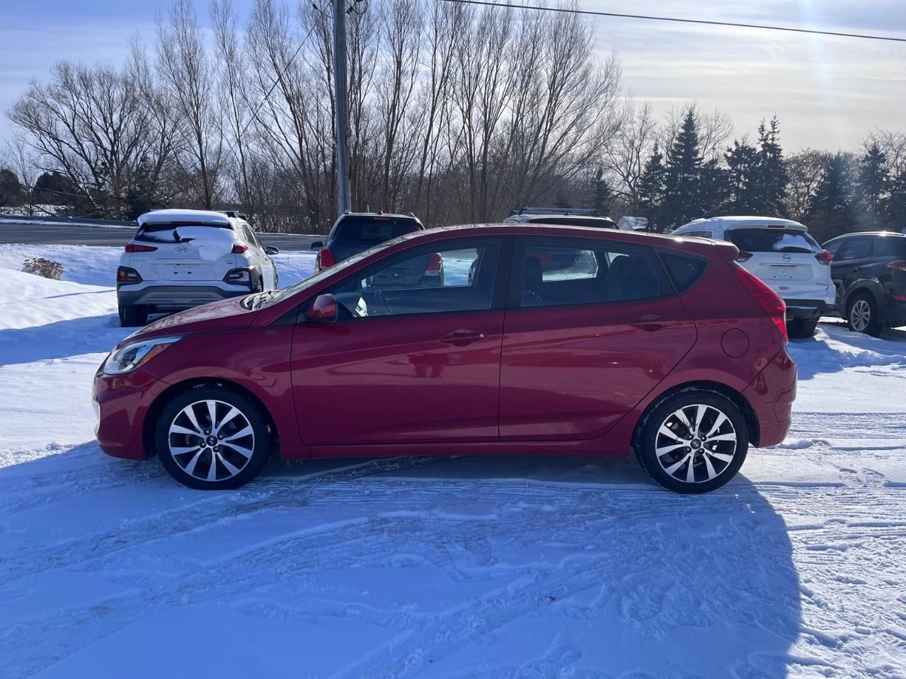 2017 Hyundai Accent 5DR HB AUTO SE Photo