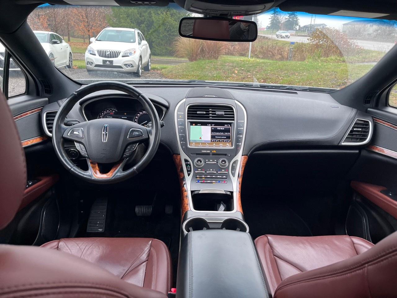 2017 Lincoln MKX AWD 4DR RESERVE Photo