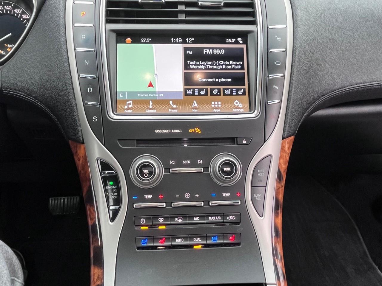 2017 Lincoln MKX AWD 4DR RESERVE Photo