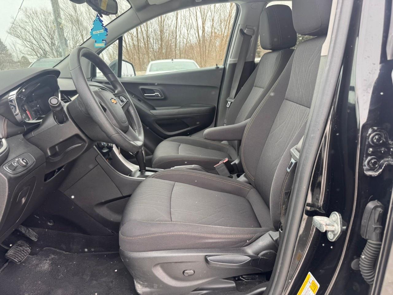 2019 Chevrolet Trax AWD 4dr LT Photo