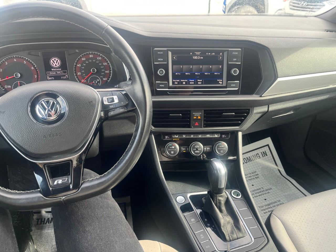 2020 Volkswagen Jetta R-Line Auto CERTIFIED Photo