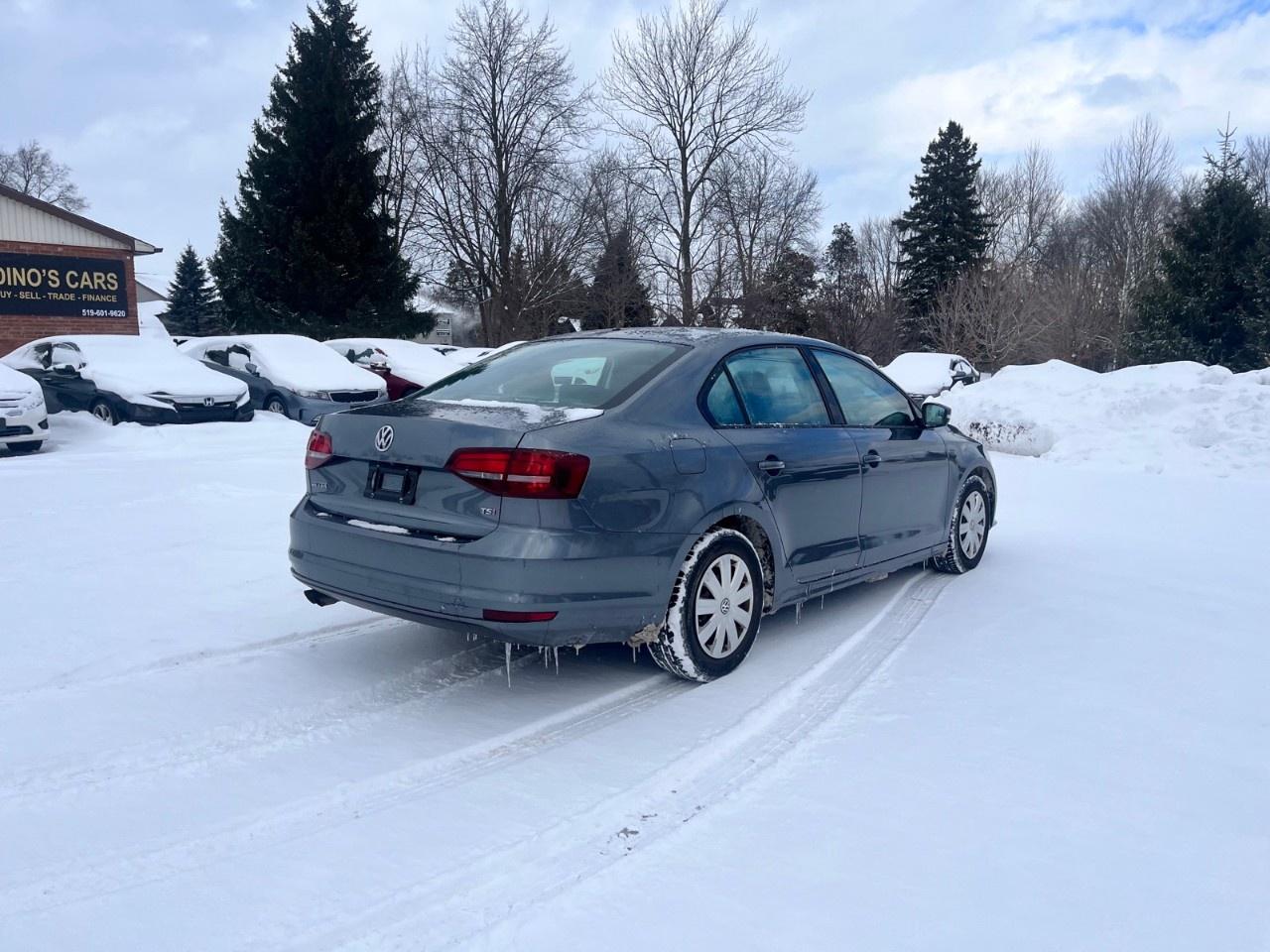 2016 Volkswagen Jetta Sedan 4DR 1.4 TSI AUTO TRENDLINE Photo3