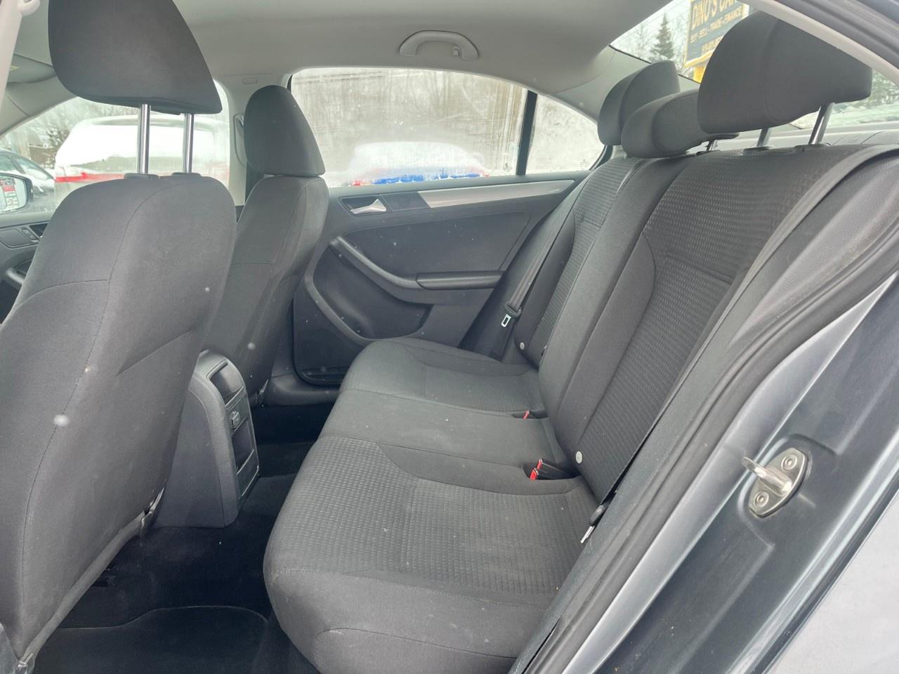 2016 Volkswagen Jetta Sedan 4DR 1.4 TSI AUTO TRENDLINE Photo