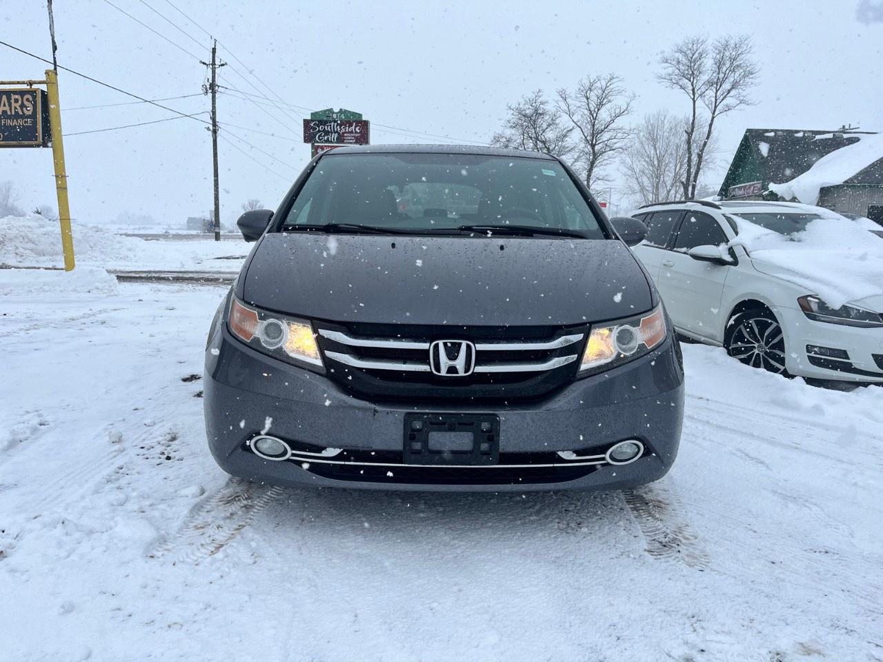 2016 Honda Odyssey EX with Rear Entertainment System Photo