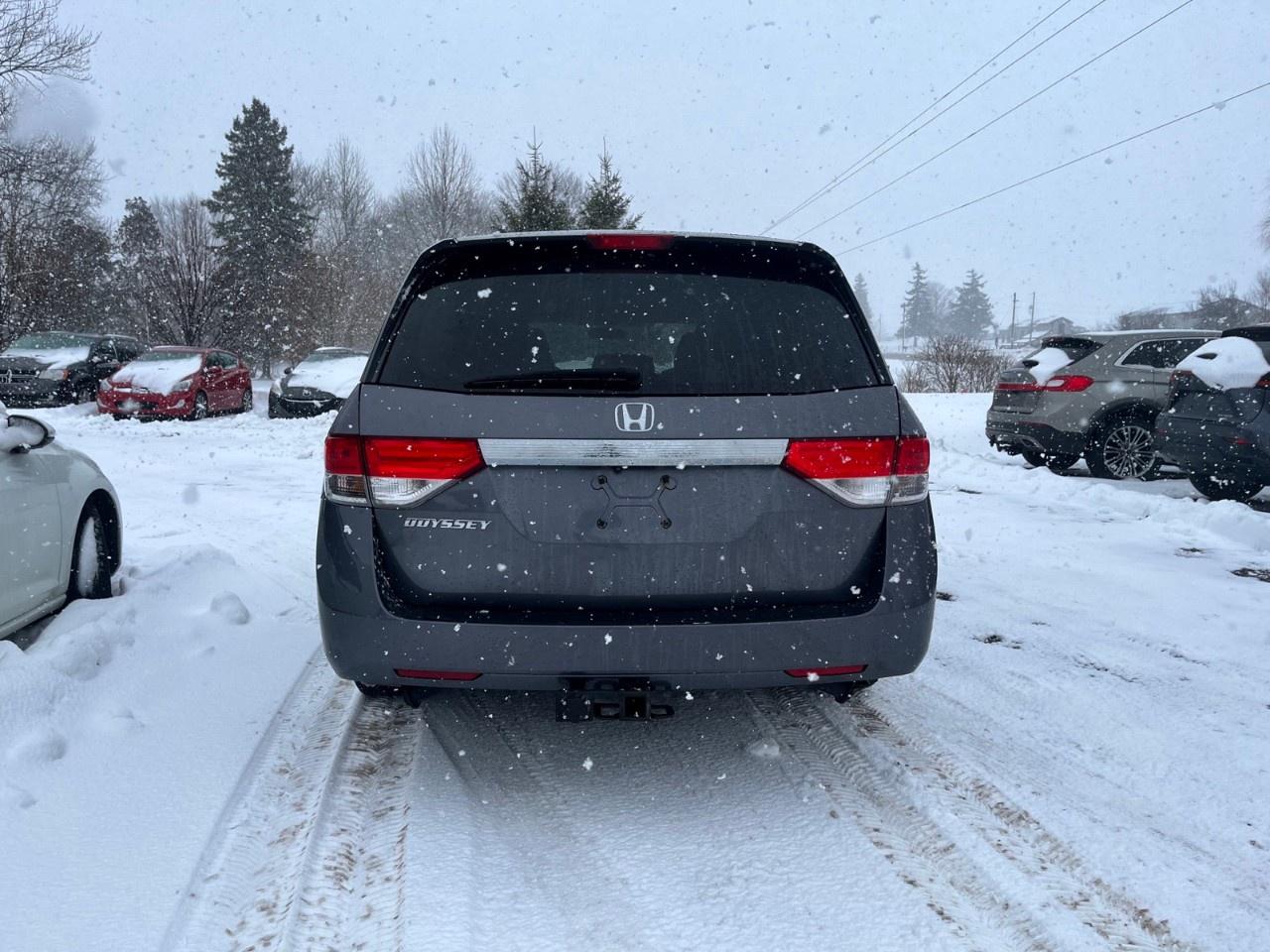 2016 Honda Odyssey EX with Rear Entertainment System Photo