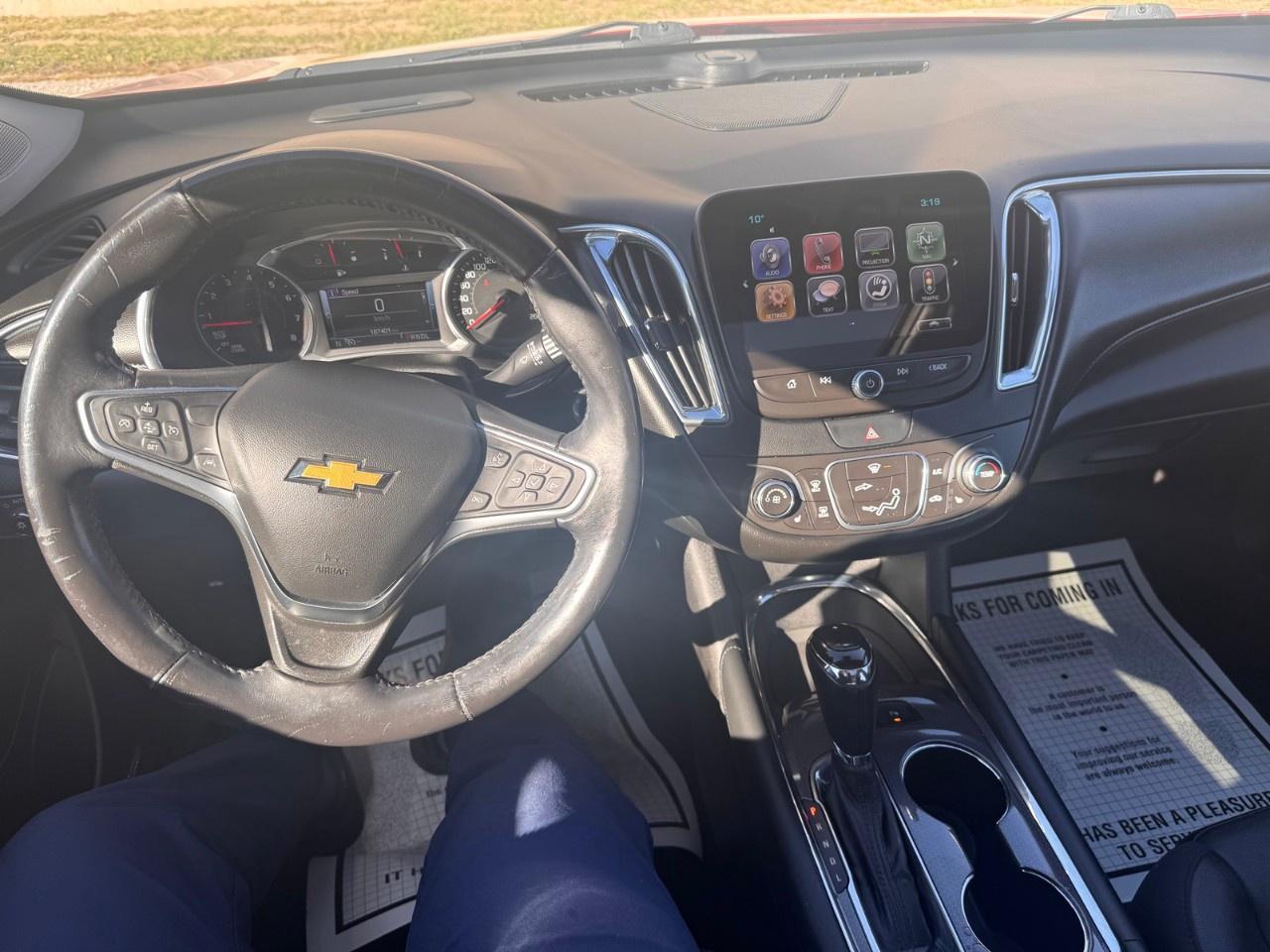 2018 Chevrolet Malibu 4dr Sdn LT w/1LT Photo