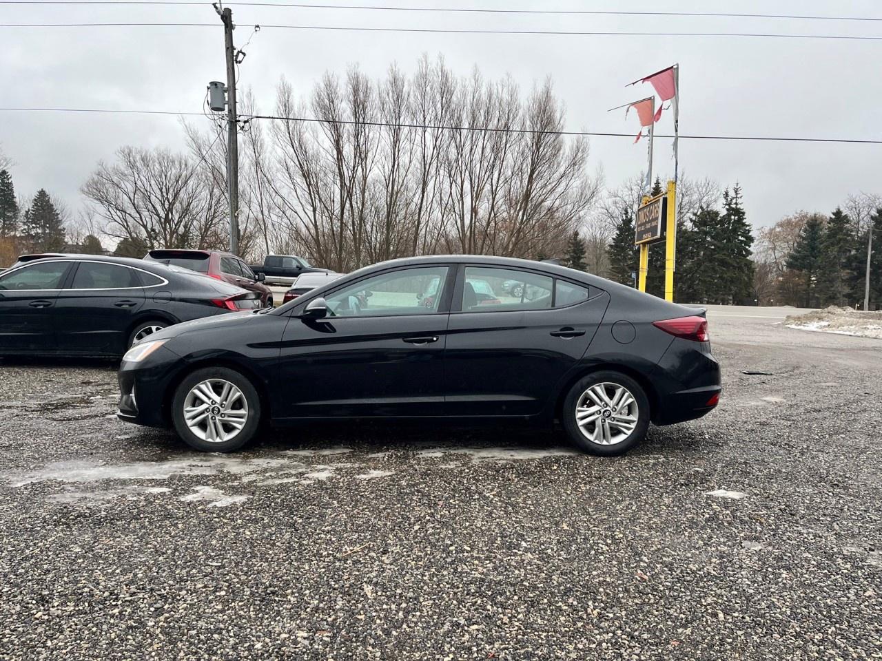 2020 Hyundai Elantra Preferred w/Sun & Safety Package IVT Photo