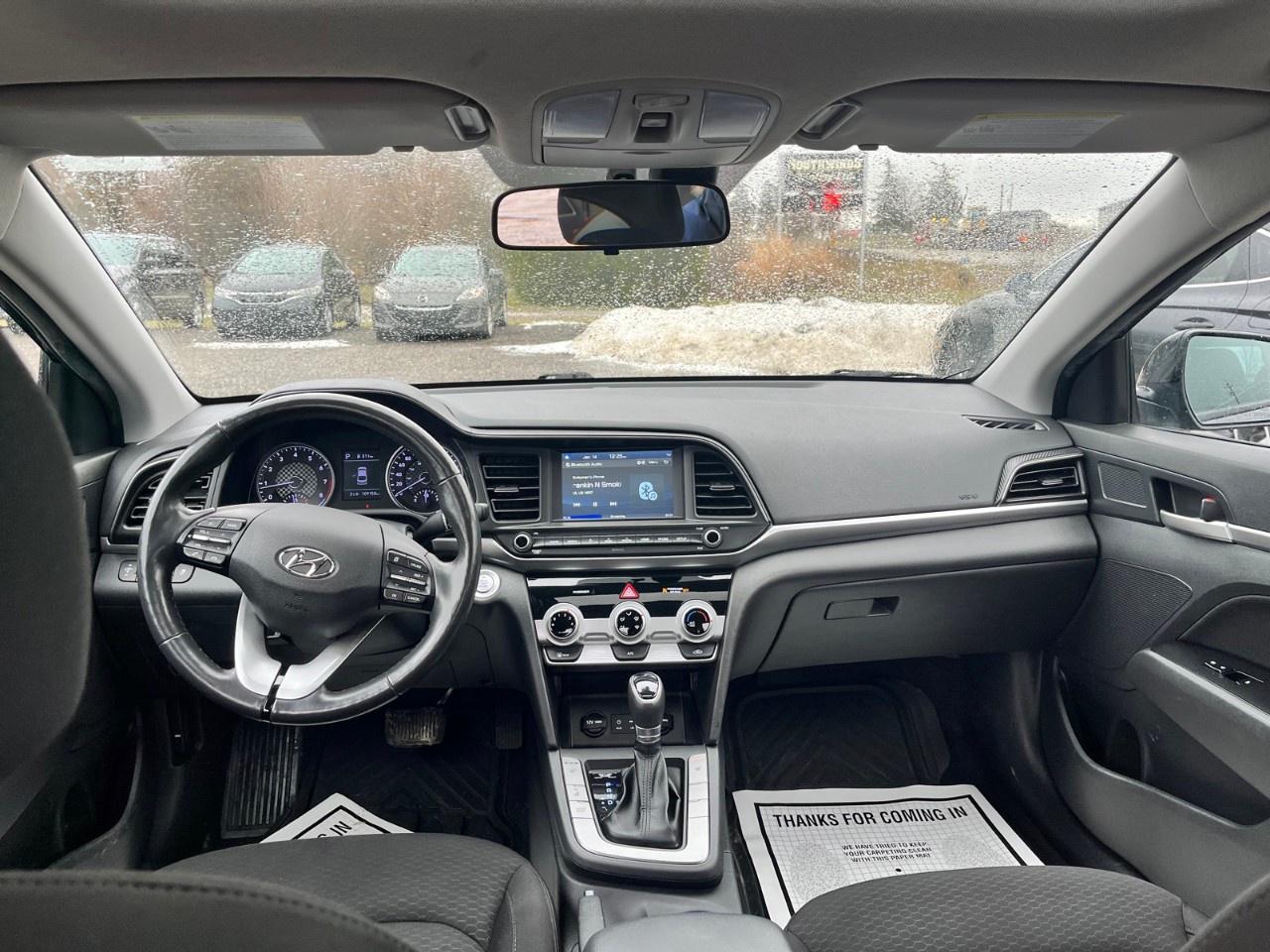 2020 Hyundai Elantra Preferred w/Sun & Safety Package IVT Photo