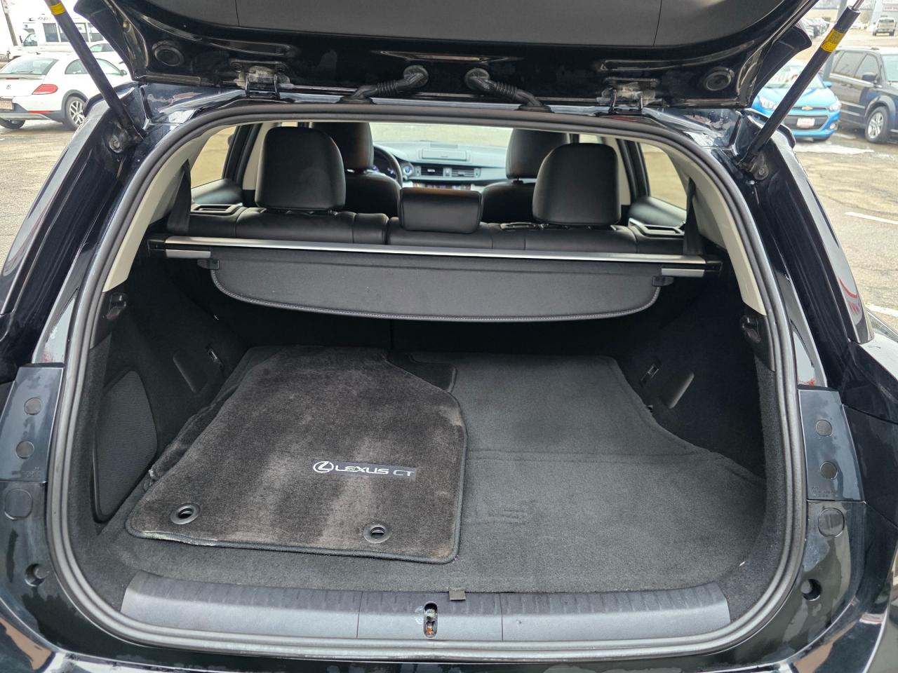 2012 Lexus CT 200h HYBRID | One Owner | Accident Free Photo