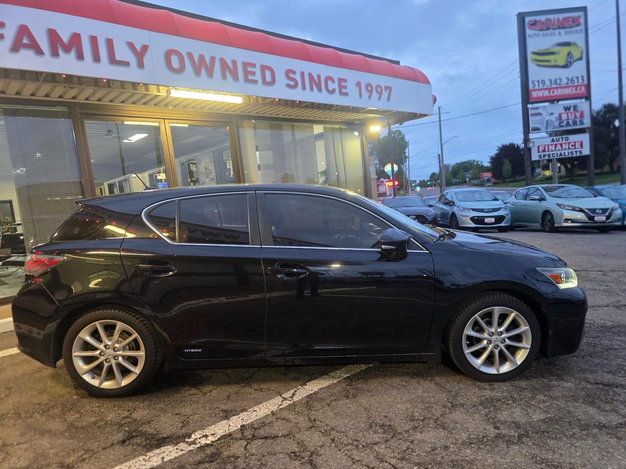 2012 Lexus CT 200h HYBRID | One Owner | Accident Free | Backup Camera | Heated Seats Photo