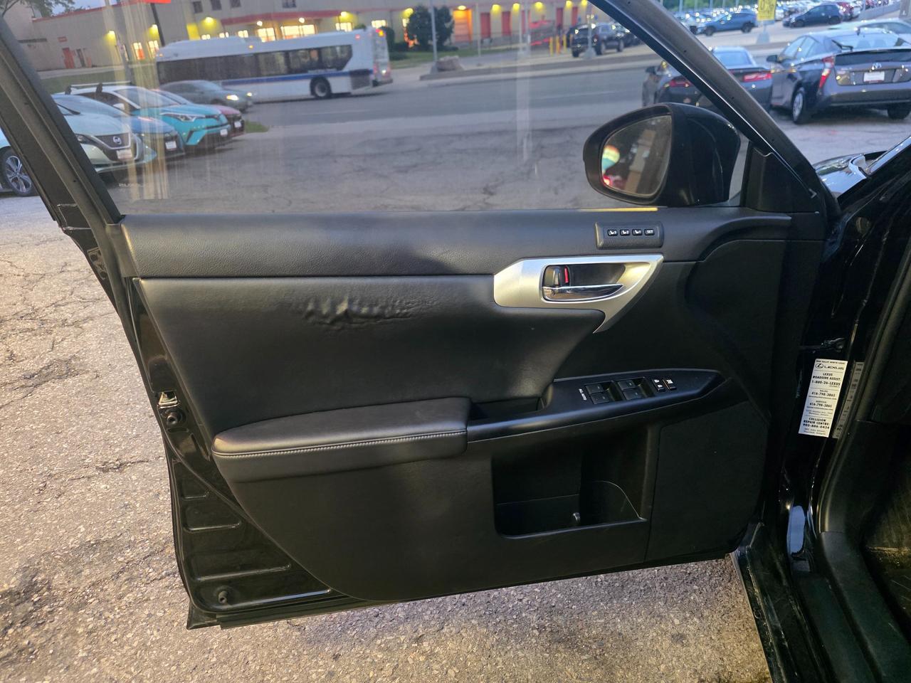 2012 Lexus CT 200h HYBRID | One Owner | Accident Free | Backup Camera | Heated Seats Photo