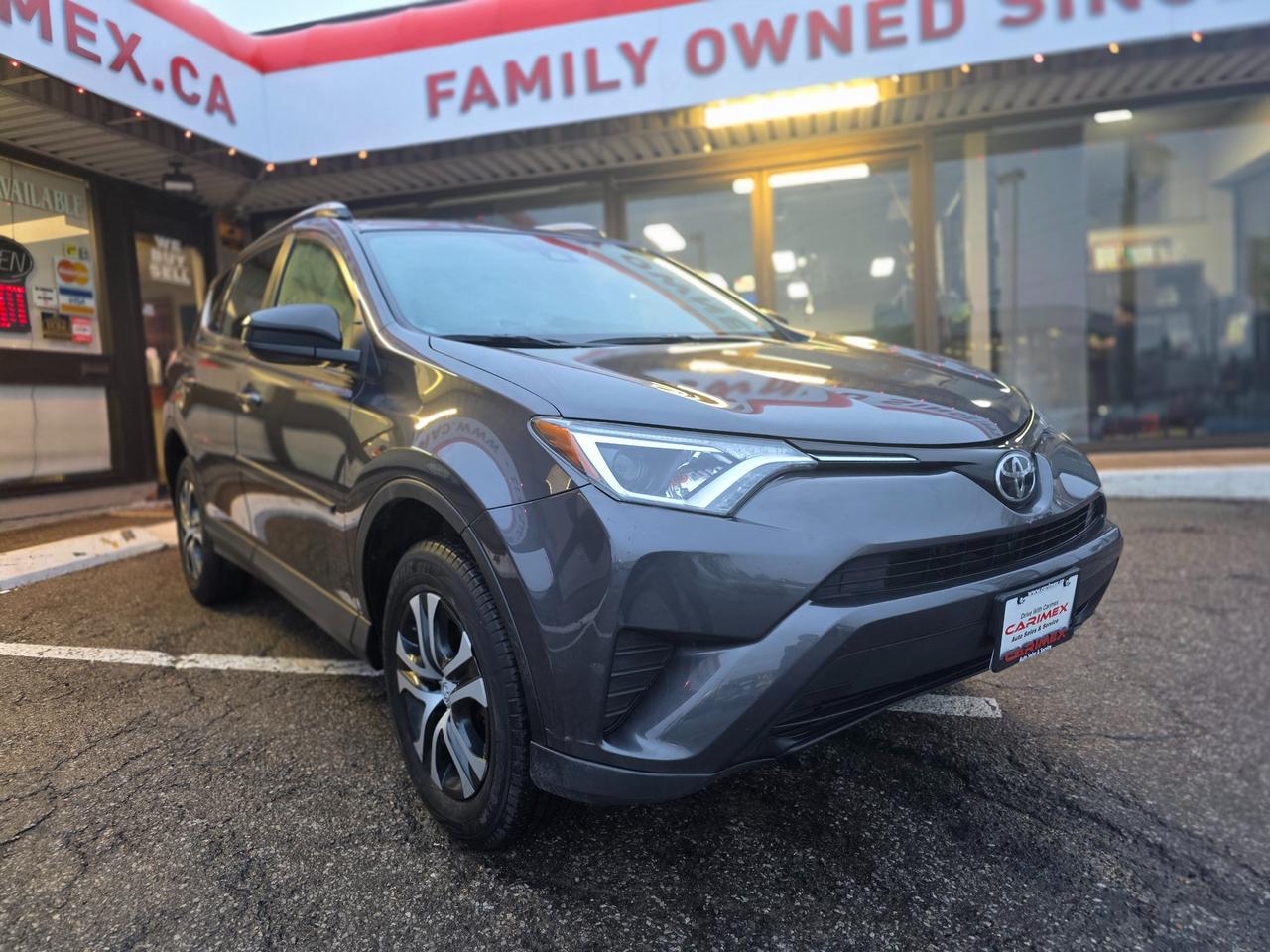 2018 Toyota RAV4 **SALE PENDING** Photo